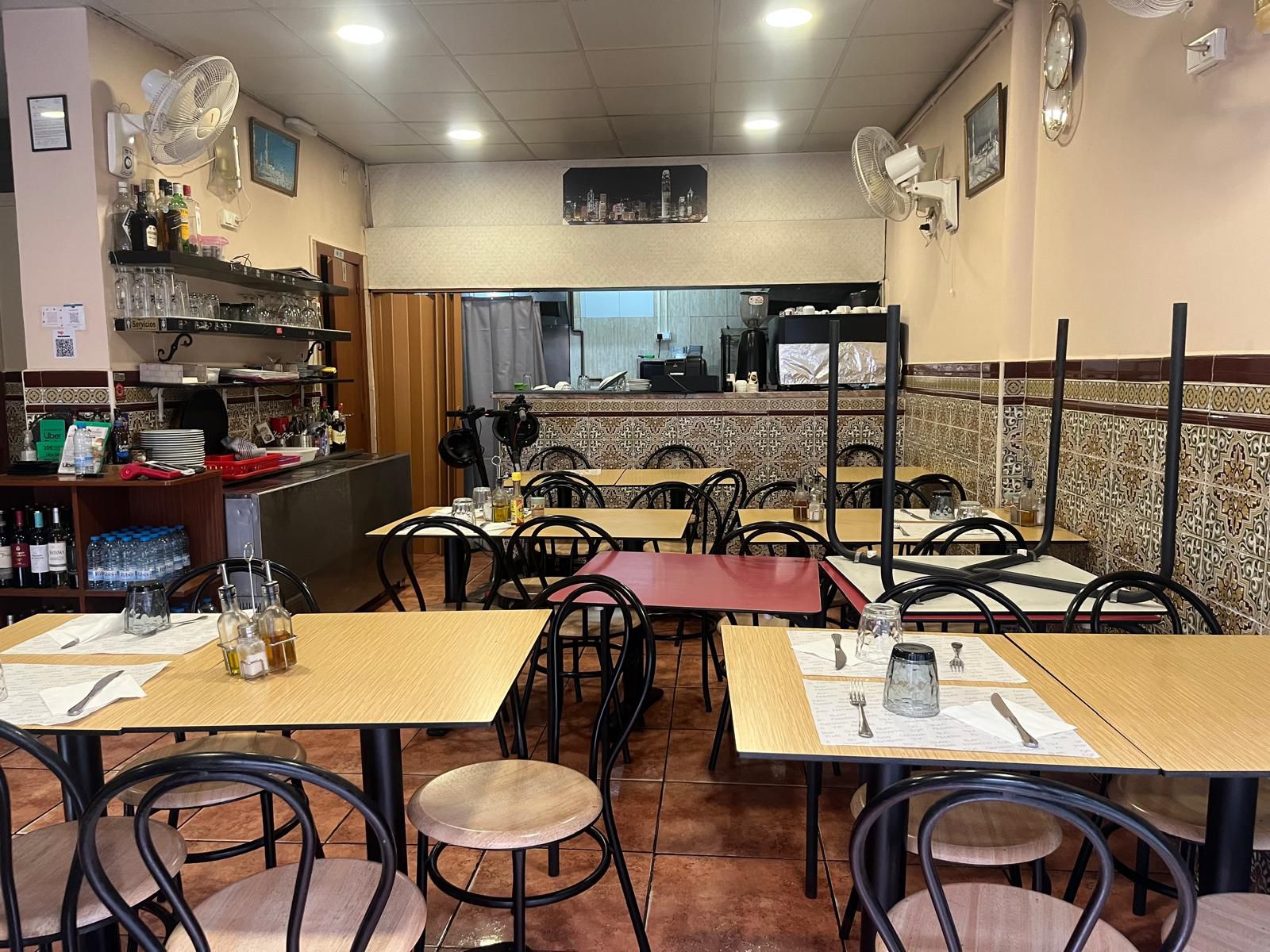 TRASPASO RESTAURANTE EN ZONA TURÍSTICA EN RAVAL BARCELONA