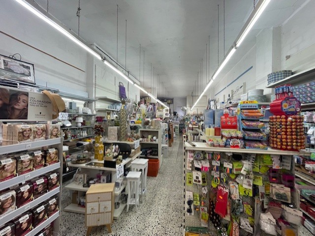 Traspaso de local comercial en Sistrells, Badalona